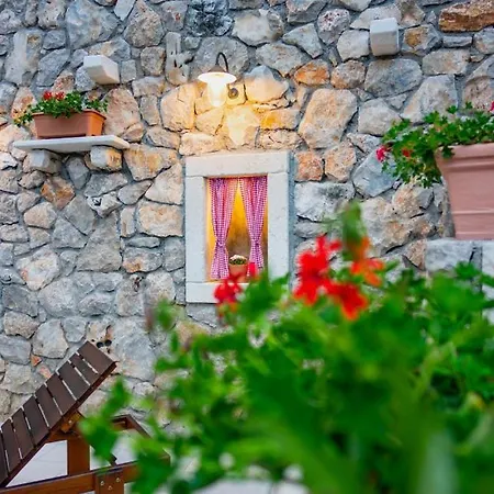 Villa Imortele Aria With Pool By Guide *