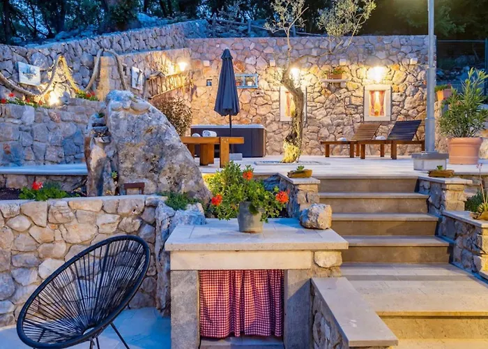 Villa Imortele Aria With Pool By Guide *