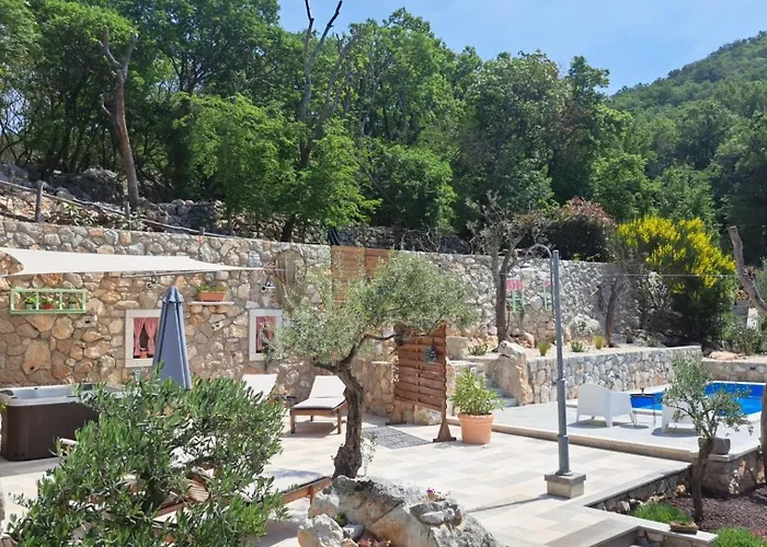 Imortele Aria With Pool By Guide Cres